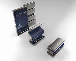 シャープが折り畳み式スマホ公開 数年内に商品化、日本勢初